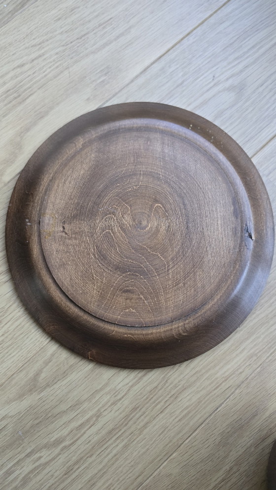 Piatto in legno intagliato a mano vintage Foresta Nera – 28cm Decorazione cervo pirografato (photo 11 of 15)