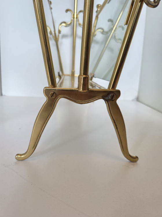Porte-revues vintage en laiton et verre fumé, style milieu du siècle – Brass, Glass (photo 3 of 15)
