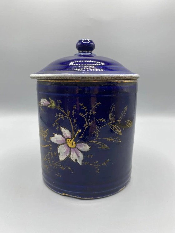 Cobalt Blue Faience Flour Pot with Japanese Floral Decoration – Decorative Objects (photo 5 of 7)