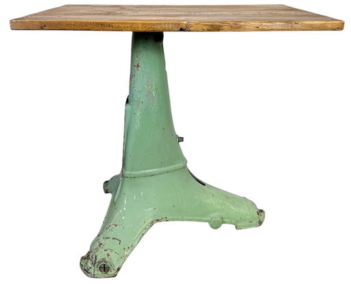 Table industrielle verte en fonte, années 1960