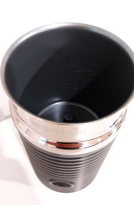 Image 1 of Aeroccino 3 Nespresso – La casa perfetta del cappuccino Julklapp, regalo di Natale