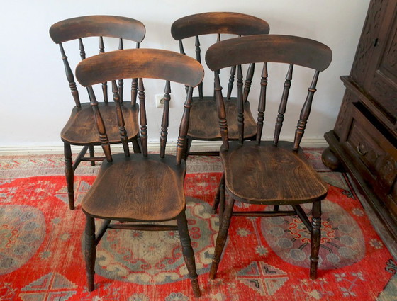 Image 1 of Antieke set van 4 gepatineerde eikenhouten eetkamerstoelen in boerderijstijl, 19e eeuw