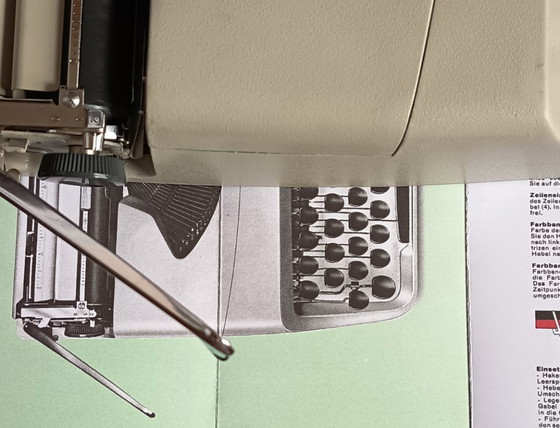 Image 1 of Underwood 18, La macchina da scrivere italiana (1966) restaurata