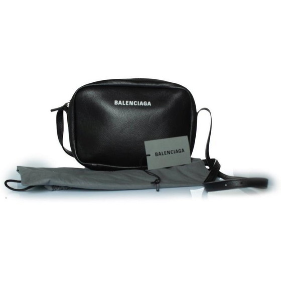 Image 1 of Balenciaga, Medium everyday camera bag in black