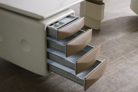 Image 1 of Ernest Igl Jet hoekbureau voor Wilhelm Werndl, jaren 70