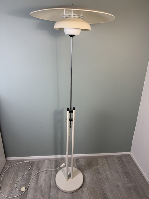Wunderschöne dänische Vintage Stehleuchte Mid Century Design – vloerlampen, Metal (photo 2 of 15)