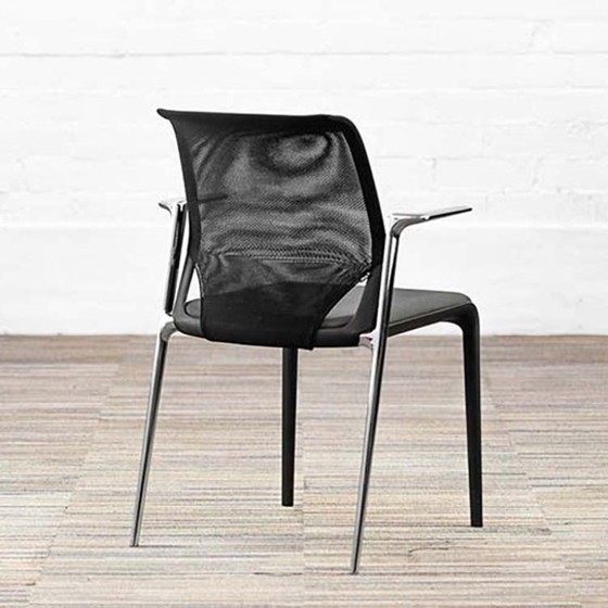 Image 1 of Vitra Medaslim Vergaderstoel