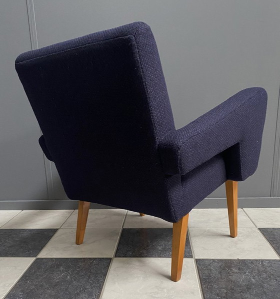 Image 1 of Poltrona viola di Jitona 1970