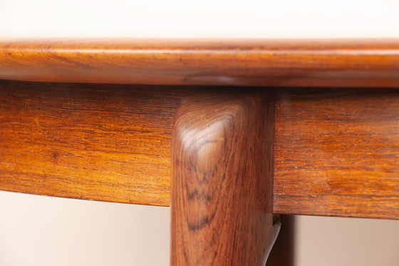 Image 1 of Tavolo da pranzo allungabile in palissandro danese di Kai Lyngfeldt Larsen per Søren Willadsen 1960.