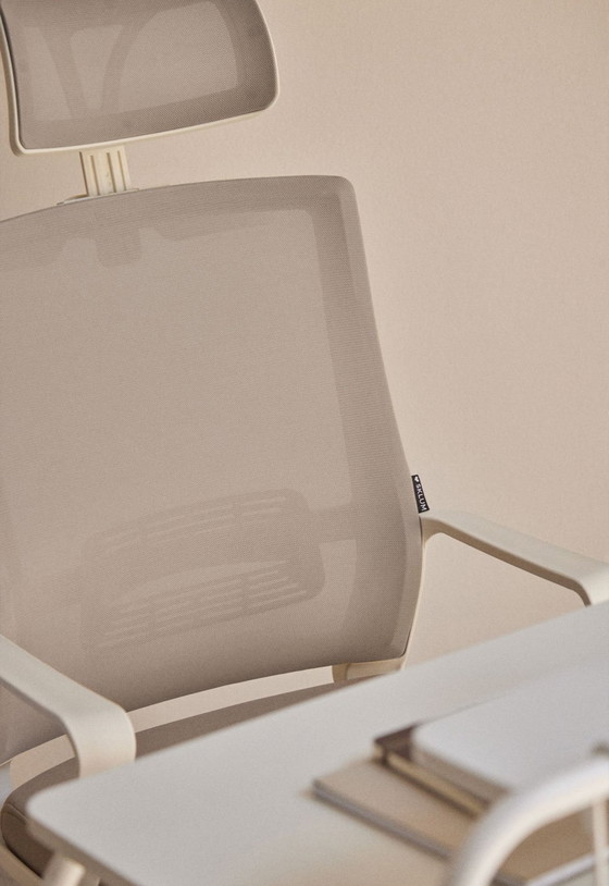 Image 1 of Neuer Bürostuhl