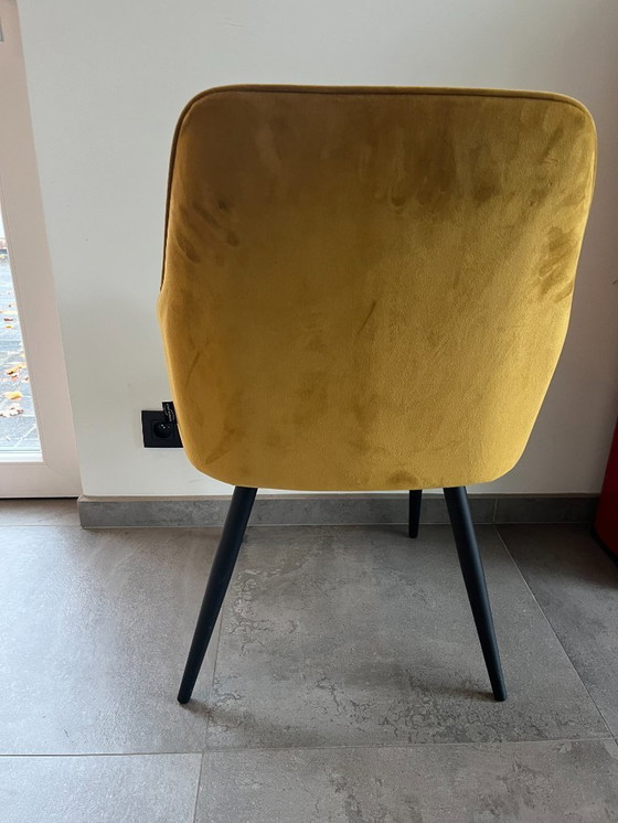 Image 1 of 8 Samt-Esszimmerstühle