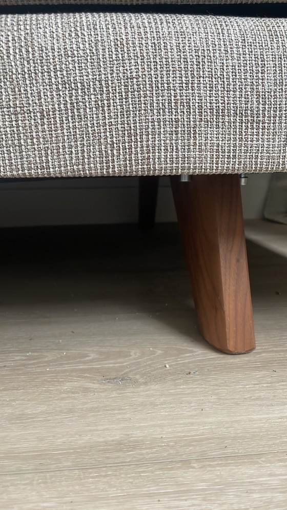 Image 1 of Montis Axel Japandi beige 3,5 posti con pouf appena rivestito