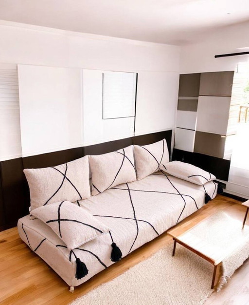 Handgemaakte Marokkaanse vloerbank – Bjaad-wol, Berber-design