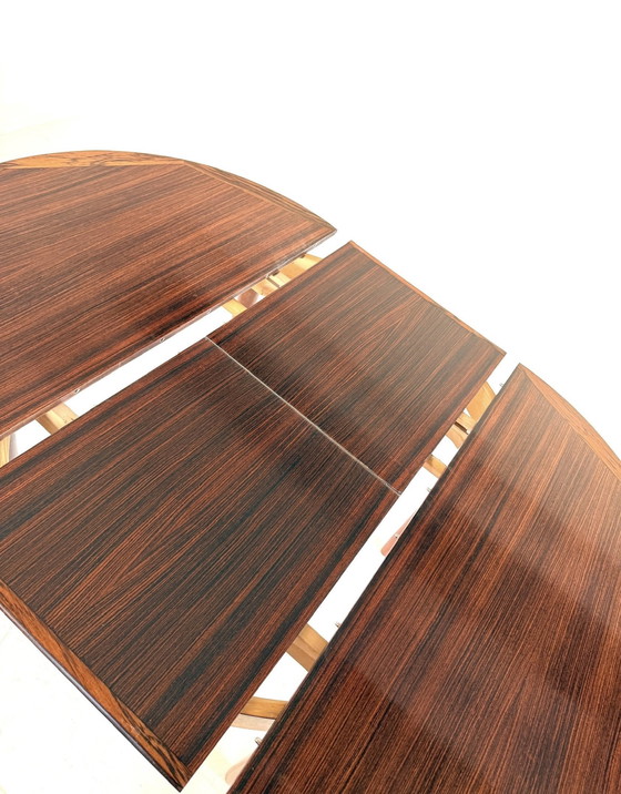 Image 1 of Vintage Rosewood extendable dining table '60