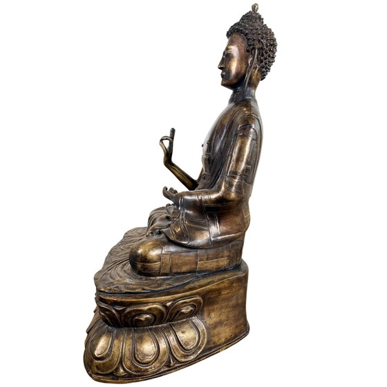 Estatua Monumental Antigua Bronce Dorado al Fuego Buda Shakyamuni – Túnica Kasaya Campo Arroz – Siglo XVIII (photo 8 of 10)