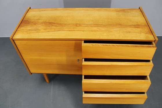 Image 1 of 1960s Czechoslovakian Maple Veneer Sideboard with Solid Maple Wood