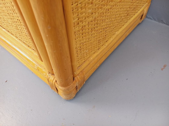 Image 1 of Vintage dressoir/opbergmeubel van rotan en gevlochten rotan uit de jaren 70.