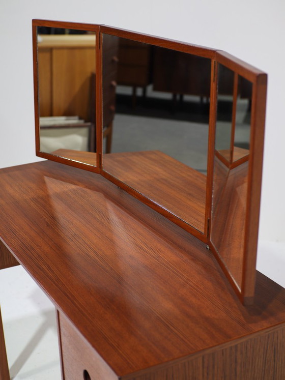 Image 1 of Toilette Kai Kristiansen modello 40 Aksel Kjersgaard in teak anni '60