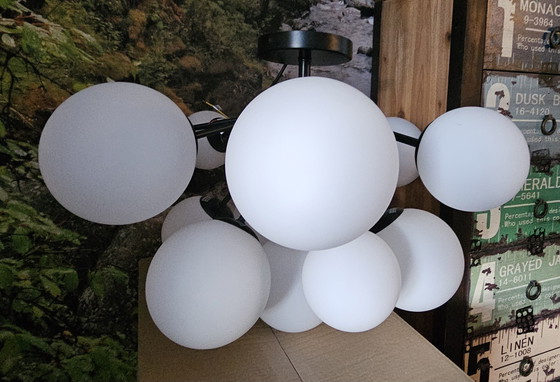 Image 1 of Colmore Sputnik kroonluchter – 15 glazen bollen – zwart metaal – Ø46 cm