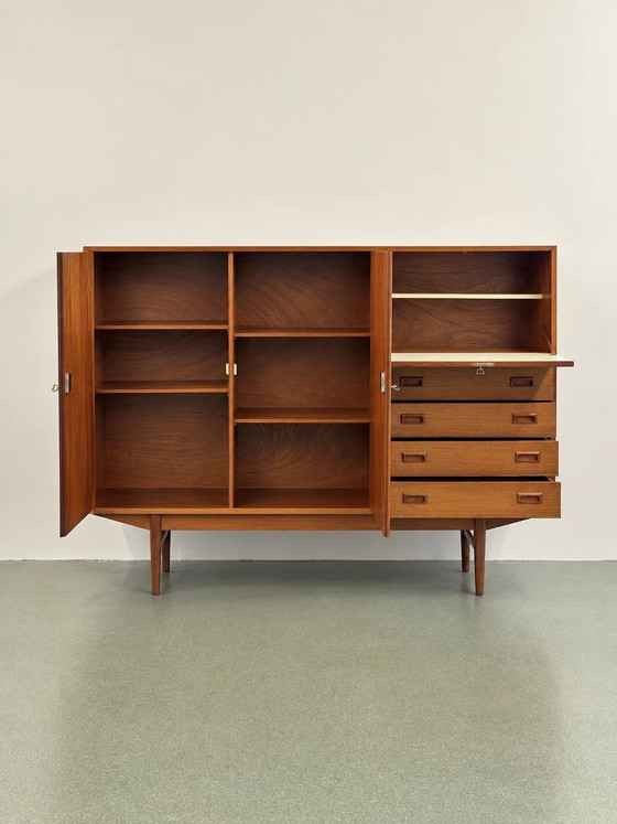 Mid-Century Teak Highboard, 1960er, Holz, Mid Century Modern (Foto 2 von 7)
