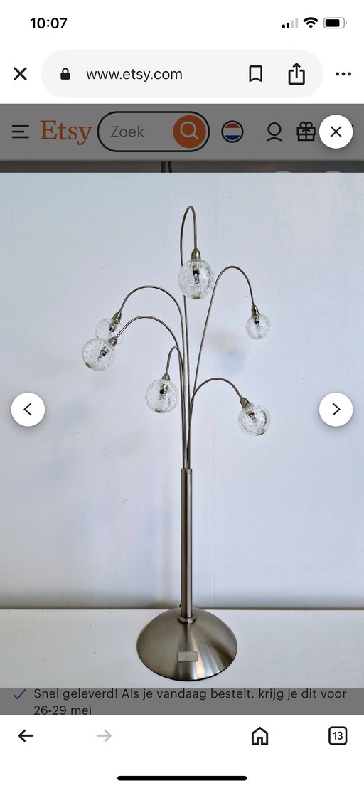Jan des Bouvrie Lampe de table à ampoules à clous