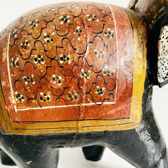 Image 1 of Vintage, handgeschnitzter, dekorativer Holzelefant im Rajasthani-Stil, handbemalt, 1960er Jahre