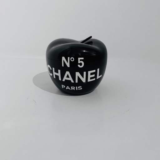 Ha dato il design Apple Chanel n. 5 Parigi
