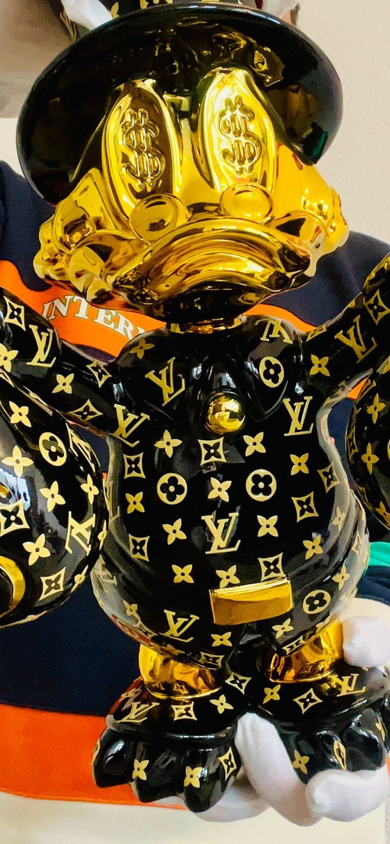 Image 1 of Scultura di denaro di Paperone Opera d'arte unica Lv