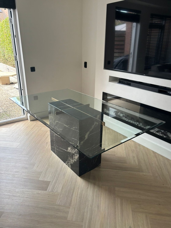 Image 1 of Table de salle à manger vintage Artedi en marbre noir