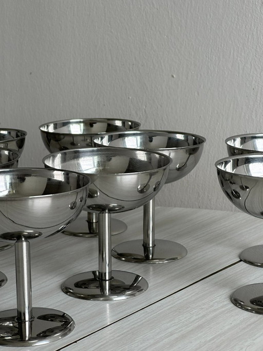 8 bowls on stainless steel stand