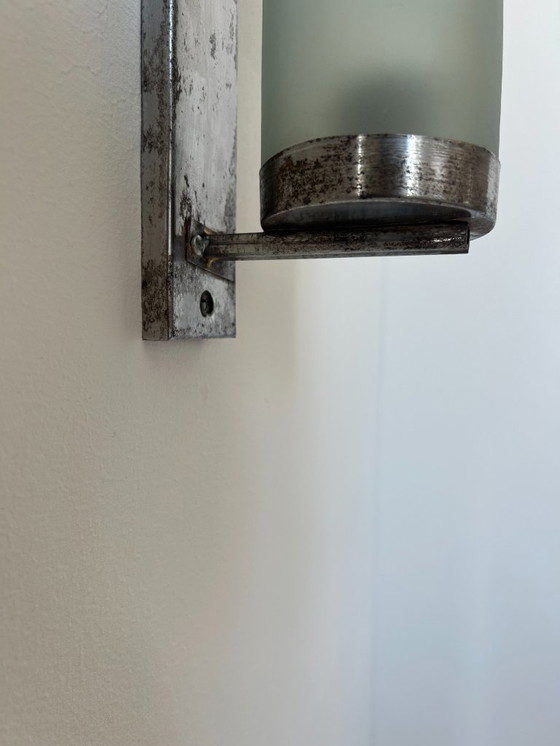 Image 1 of Lampada da parete tubolare vintage, cromo e vetro sabbiato, Francia 1940