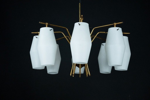 Mid-century chandelier with eight opaline glass shades in Stilnovo manner. Italy 1950s