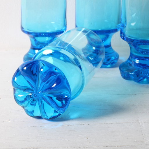 Ensemble de 4 verres vintage uniques bleu vif / Verres rares et massifs / Italie / Années 1960