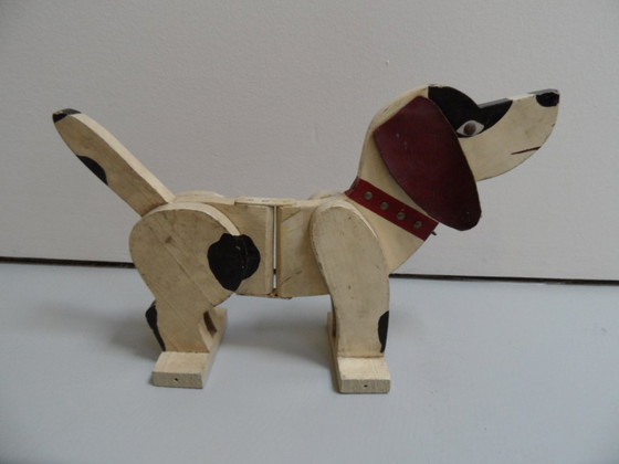 Image 1 of chiens en bois vintage
