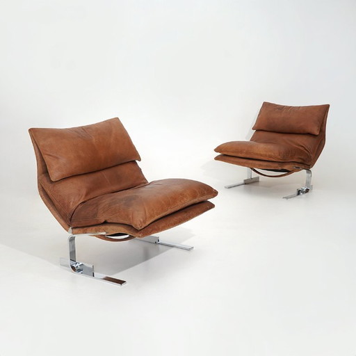 Een paar “Onda” fauteuils van Giovanni Offredi voor Saporiti, jaren 70.