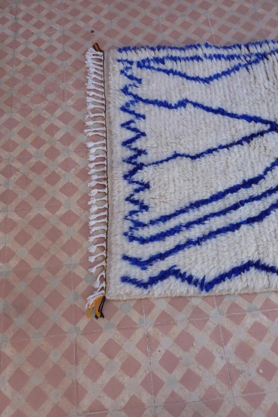 Image 1 of Handgeknüpfter, cremefarbener Teppich mit geometrischen Mustern, 250 cm x 150 cm