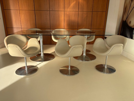 Image 1 of Cuero crema Artifort Tulip