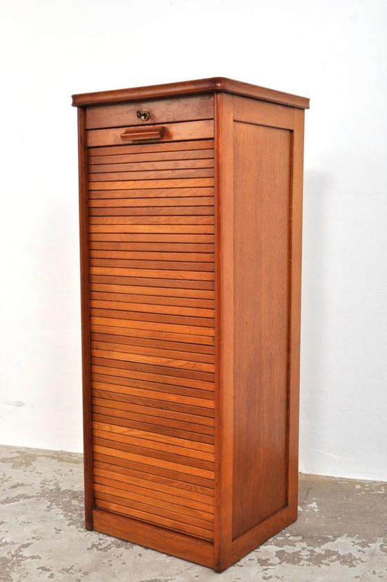 Image 1 of Mobiletto vintage in rovere con anta a rullo, anni '30