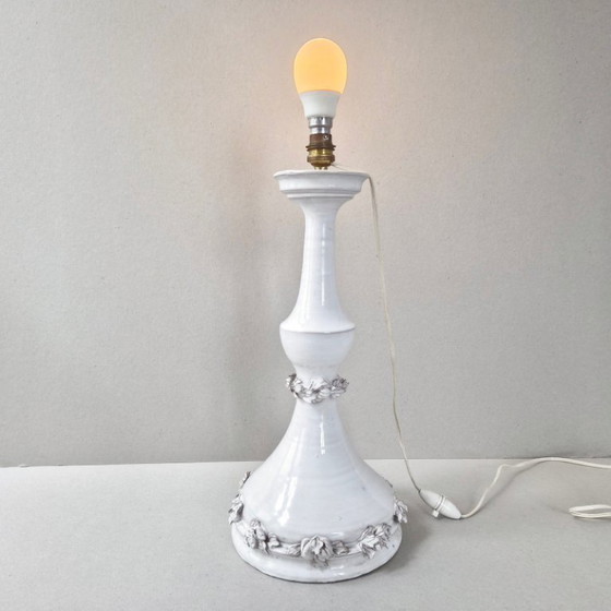 Image 1 of Vintage Italiaanse keramische lamp uit de jaren 50 met bloemversiering.