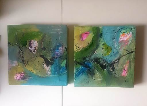 2 peintures acryliques, Je sors de l'œuf