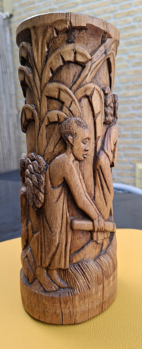 Unique African hand-carved wooden vase/sculpture - 31 cm. – Decorative Objects (photo 3 of 7)