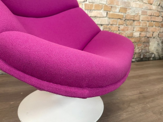 Image 1 of Artifort F557