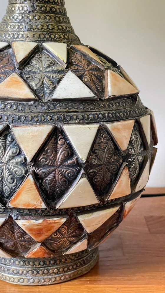 Image 1 of Vintage handgemaakte lamp, aardewerk en verzilverd metaal