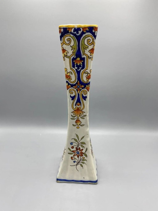 Grote faience cornetvaas, Rouen-decoratie, wapen van Les Sables-d'Olonne – decoratieve objecten