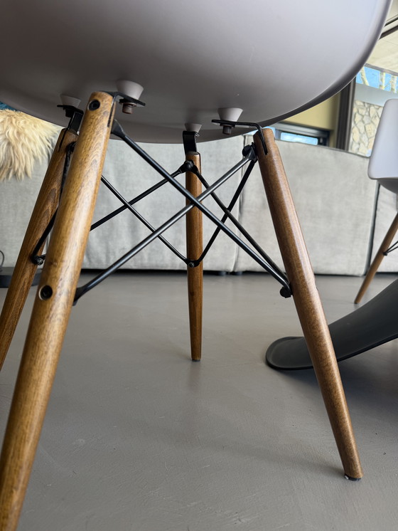 Image 1 of 4 Vitra Eames Plastic Side Chair DSW RE,