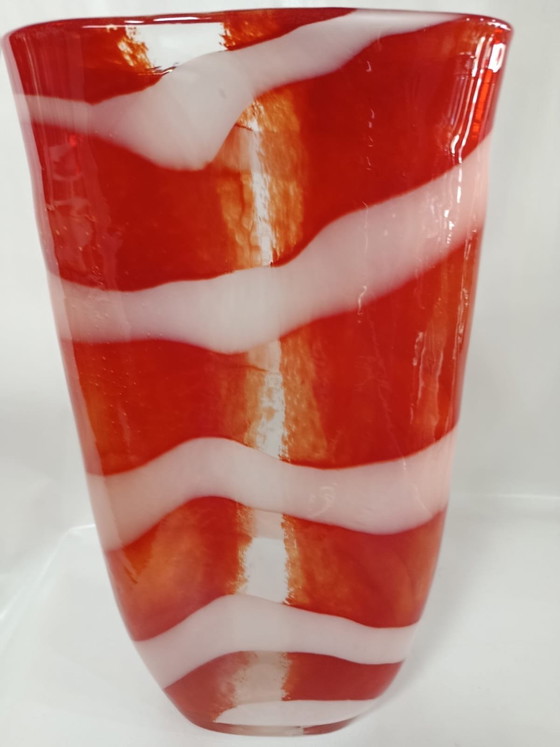 Image 1 of Gorgeous Hand-Blown Red & White Swirl Glass Vase