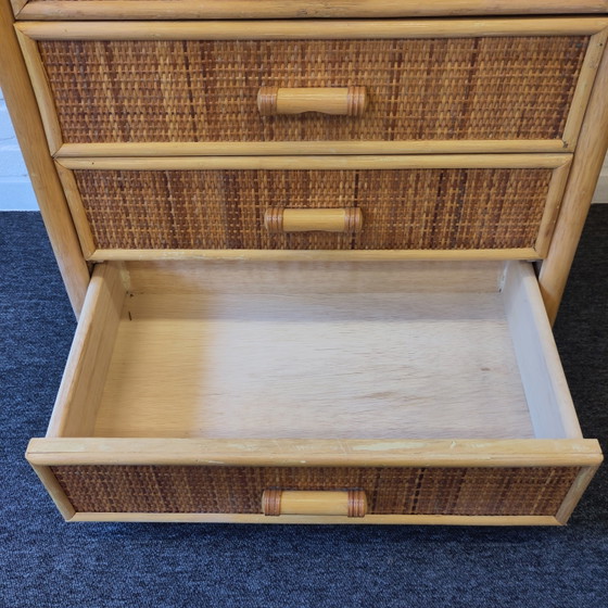 Image 1 of Bamboe rotan grenen 5 laden kastje 