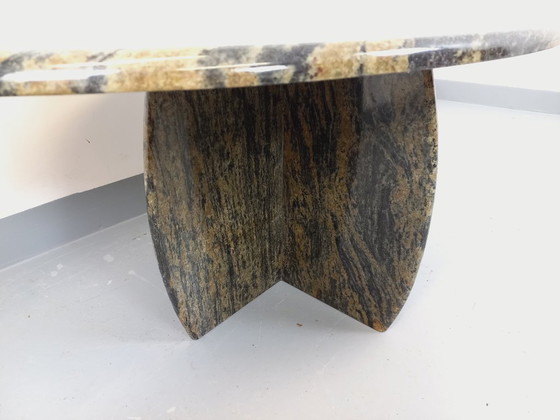 Image 1 of Vintage ovale marmeren salontafel uit de jaren 70