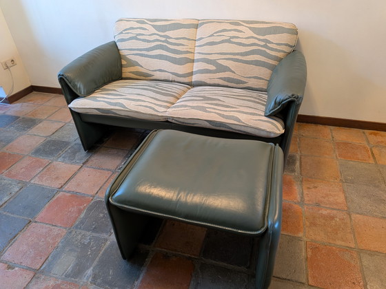 Image 1 of Sofá 2 Plazas Leolux Bora Bora + Hocker
Axel Enthoven | Tapicería de cebra posmoderna | Verde espuma de mar | California. 1990