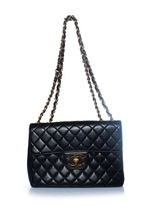 Chanel, borsa maxi classica nera